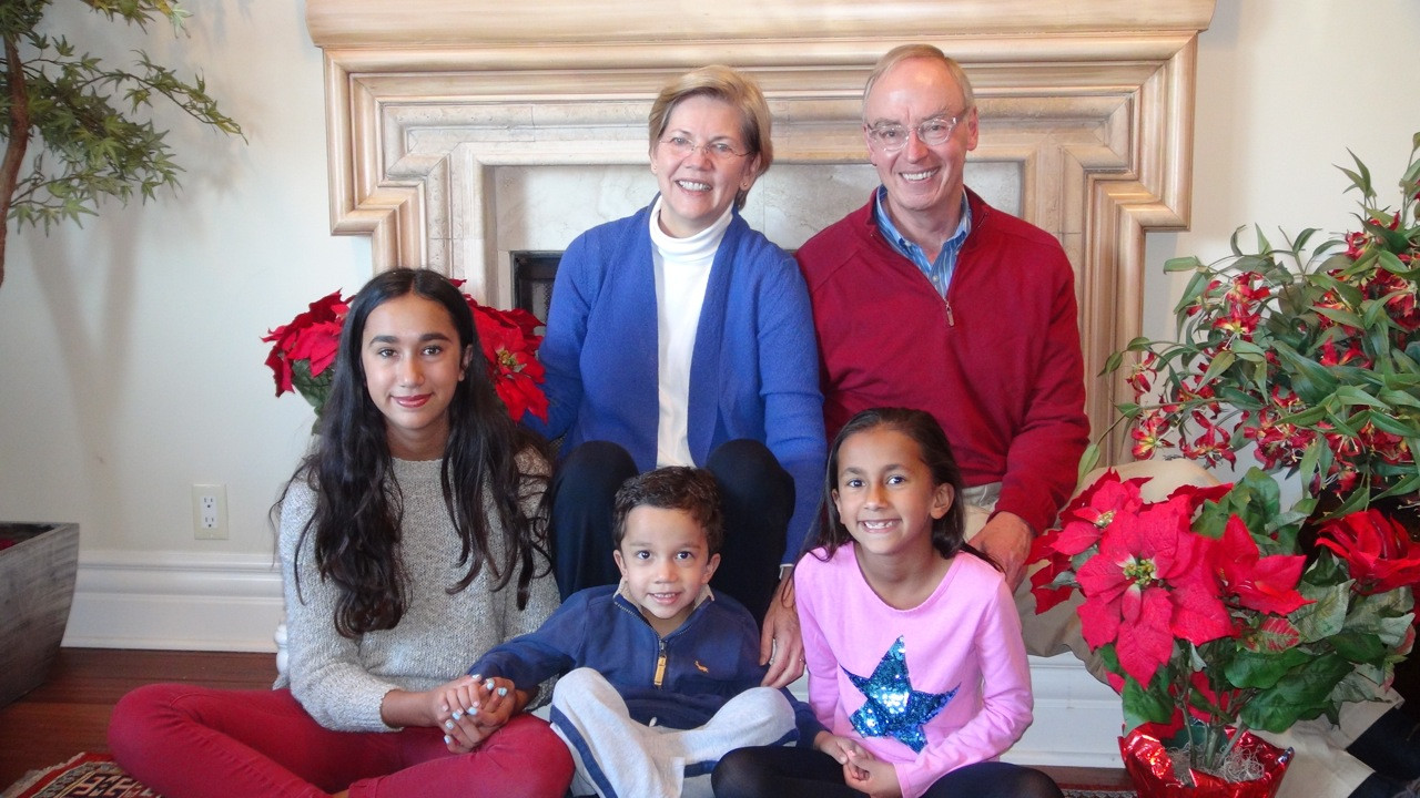 Elizabeth Warren Family - Parents, Husband, Brothers, Children, Bio, Wiki